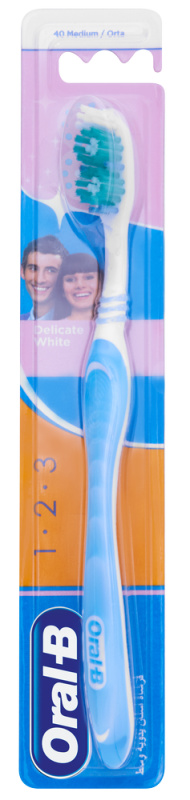 ORAL B T/B 3EFF DELIC WHT40MED